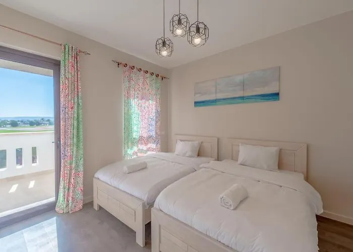 Bright 2-bedroom With Golf Course & Pool View L Cyan, El Gouna Apartman